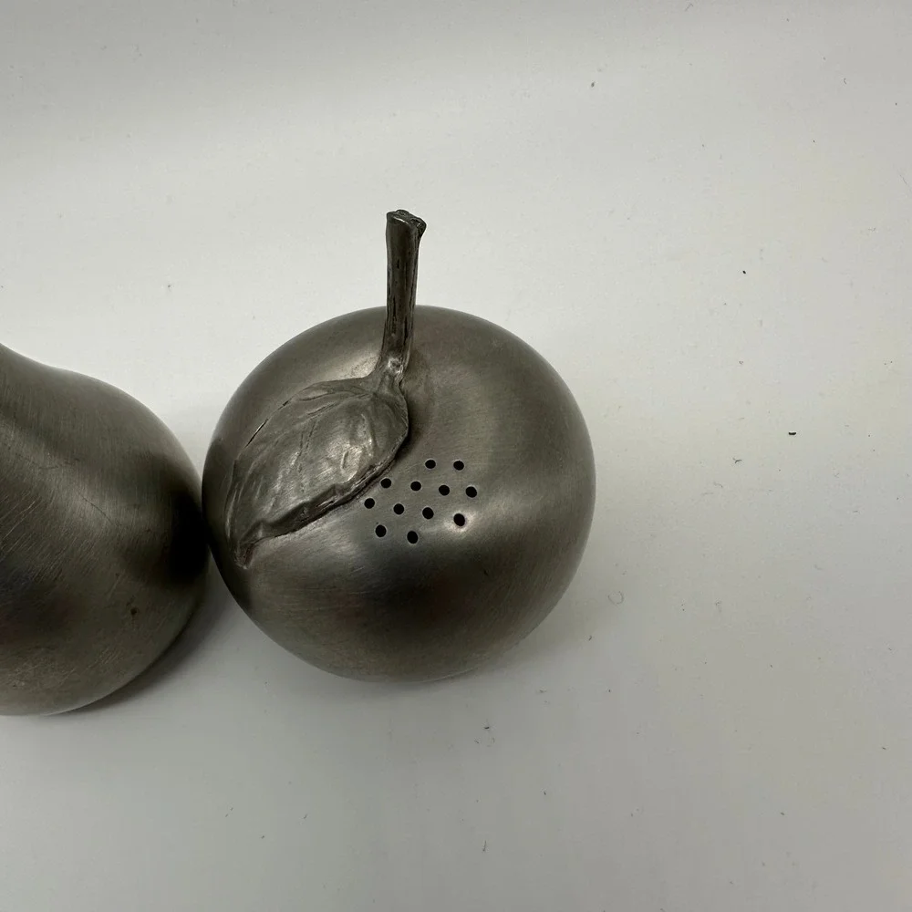 Kirk Pewter‎ Apple & Pear Fruit Salt and Pepper Shaker Set